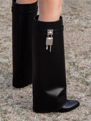 Florence Hughes | Bottes à boucle montant jusqu’au genou