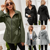 Freya Thompson | Imperméable à capuche à cordon de serrage, veste coupe-vent zippée sur le devant