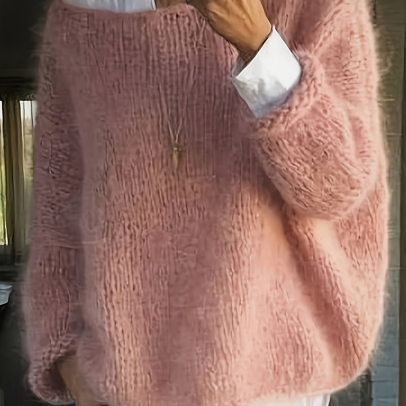 Hermione Winstanley | Sweter o swobodnym kroju z okrągłym dekoltem