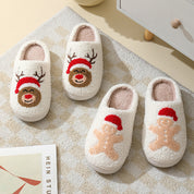 Frosty Cheer | Pantoufles de Noël crème à motif de père Noël pour femmes
