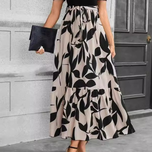 Cordelia Ashby | Robe midi à col rond et imprimé floral