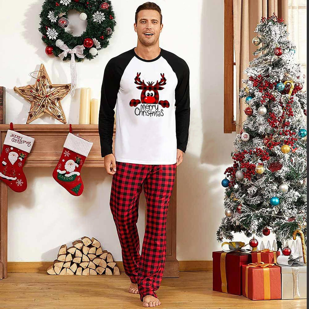 Cocoa Frost | Pyjamas de Noël rouges à carreaux et imprimé rennes pour homme et femme / unisexes
