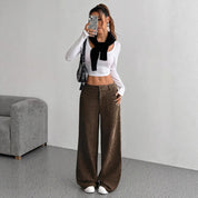 Florence Clarke | Pantalon large en velours côtelé