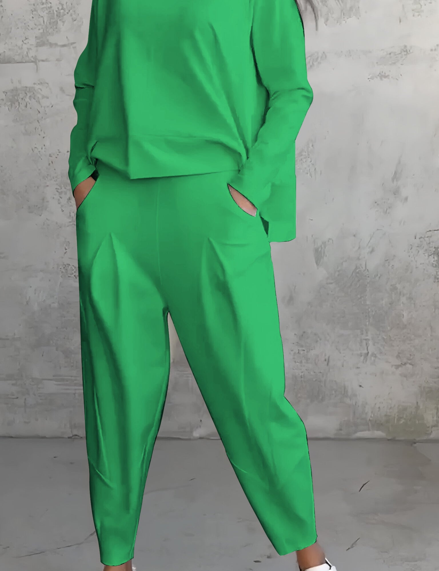 Odessa Ashford | Sweatshirt and Cargo Pants Set