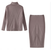 Eleanor Scott | Ensemble pull en maille à col roulé et jupe midi