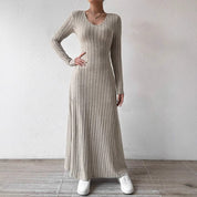 Jemima Lewis | Robe longue en maille côtelée à manches longues