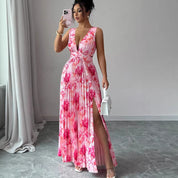 Victoria Beckwith | Robe longue plissée à fleurs et décolleté en V profond