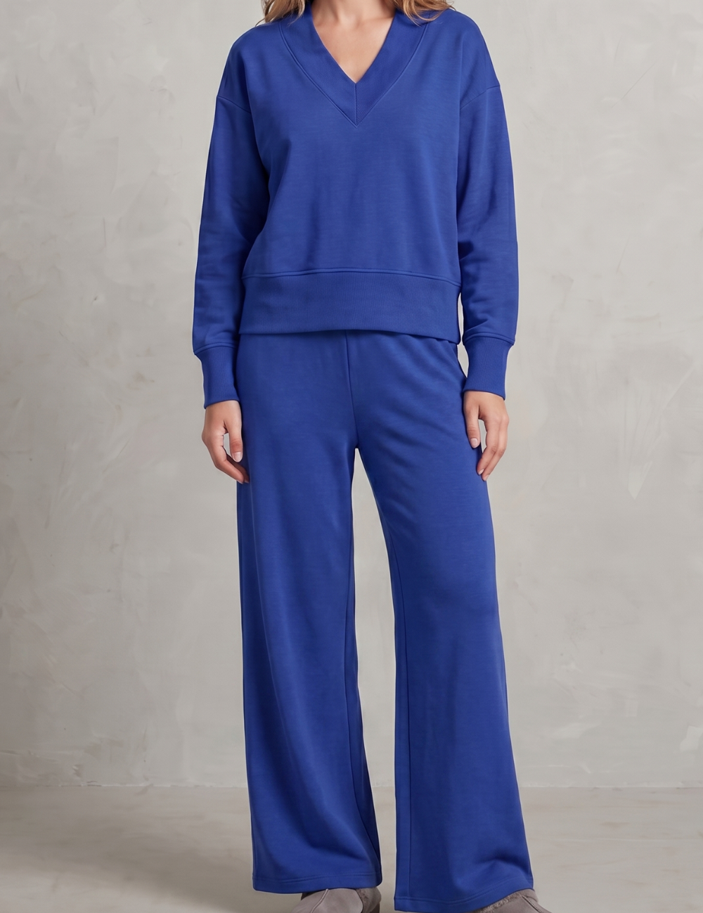 Imogen Walsh | Relaxed V-Neck Lounge Set in Soft Grey Marl
