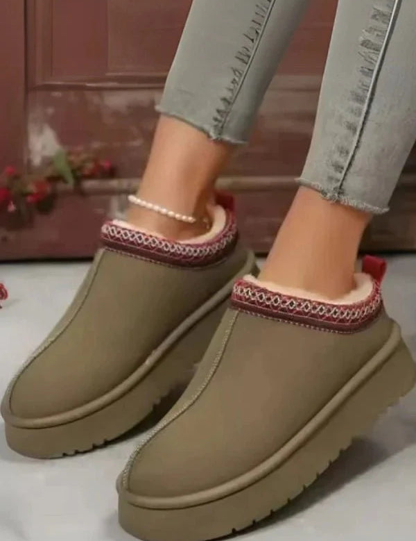 Amelia_Whitford_Winter_Slip-On_Clogs_For_Women_615295035310466.webp