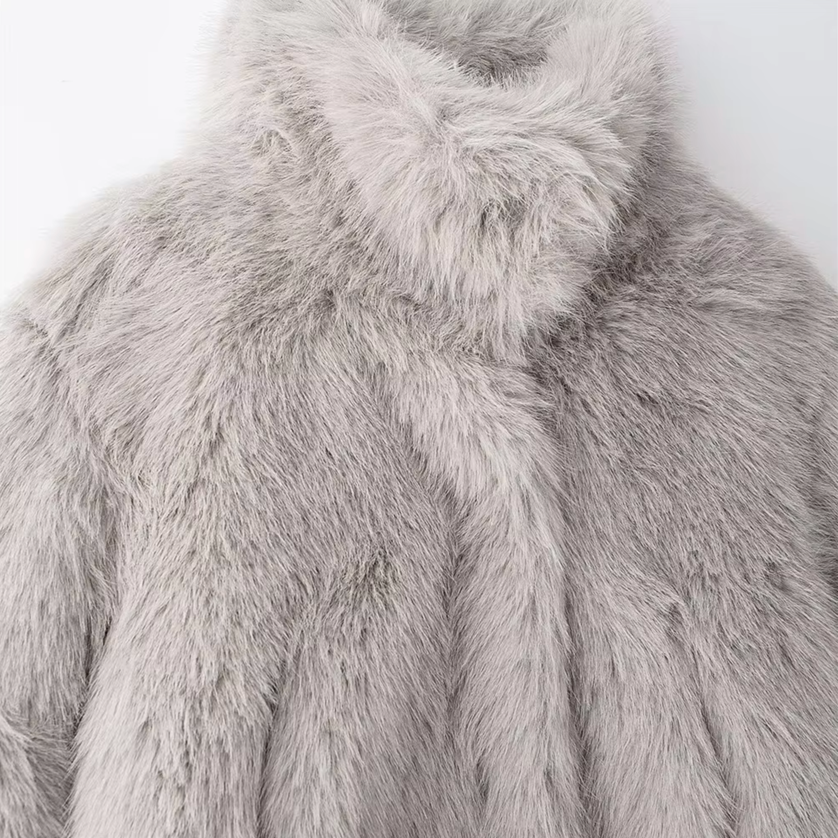 Amélie Trevarre | Women's Cropped Faux Fur Jacket in Dove Grey