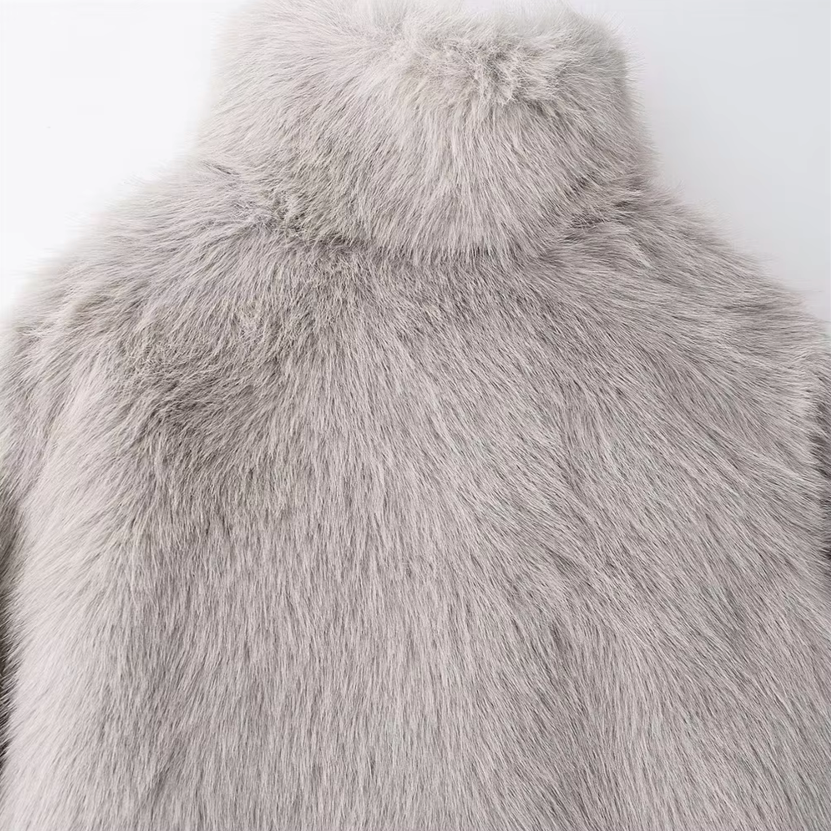 Amélie Trevarre | Women's Cropped Faux Fur Jacket in Dove Grey
