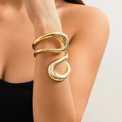 Cavelli Atelier | Liquid Silver Sculpt Choker Necklace & Bracelet