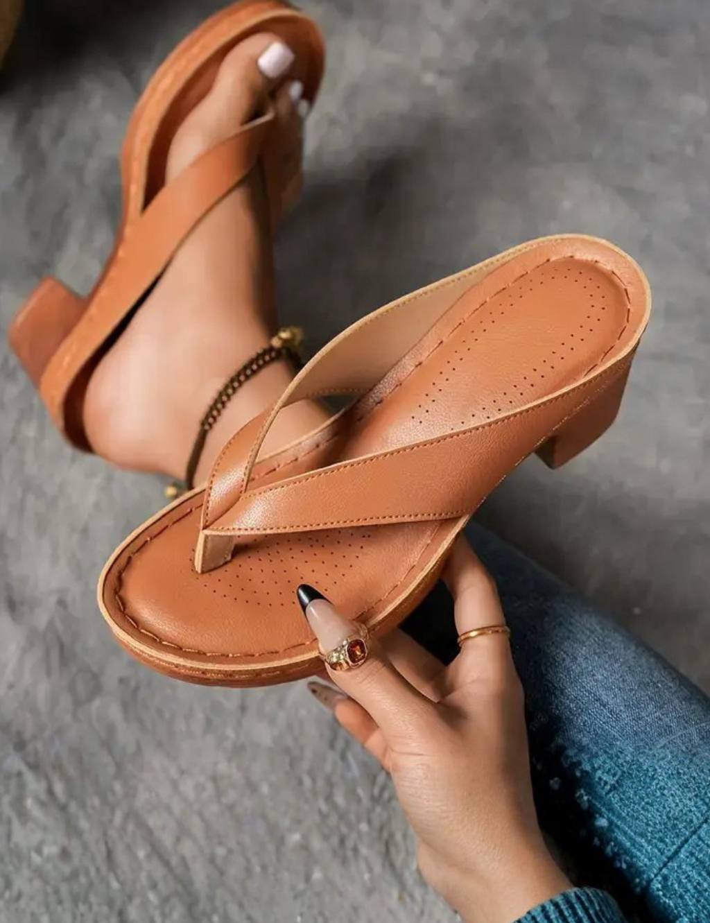 Chiara_Bellini_Block_Heel_Slide_Sandals_For_Women_1015310760214914.png