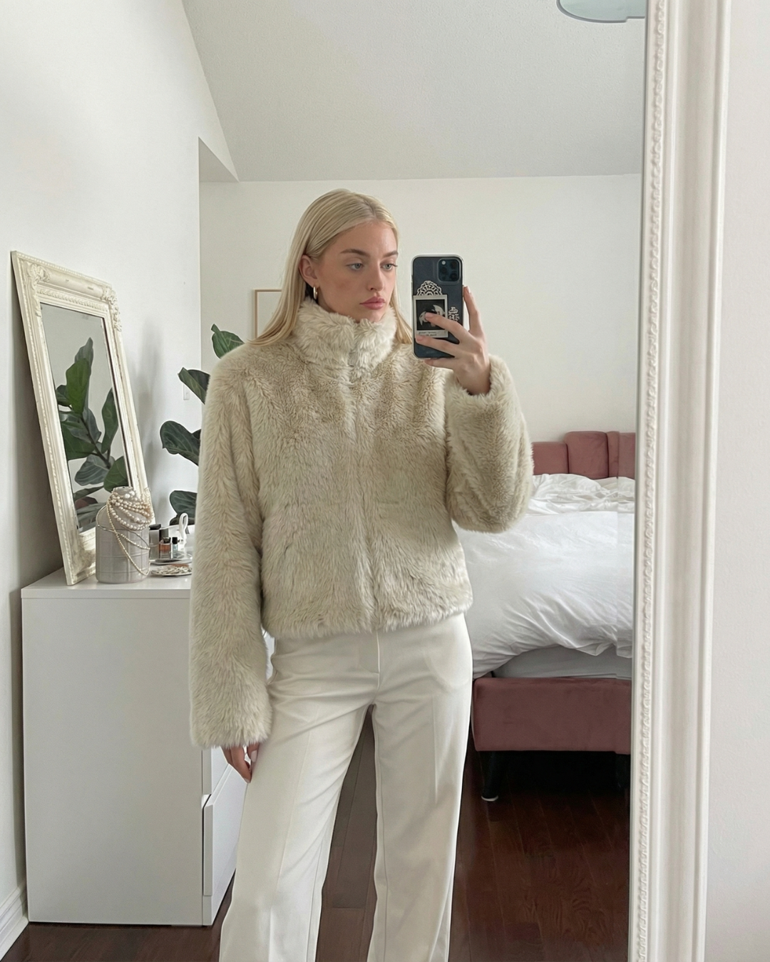 Clara Bianchi | Luxe Cropped Faux Fur Jacket For Women