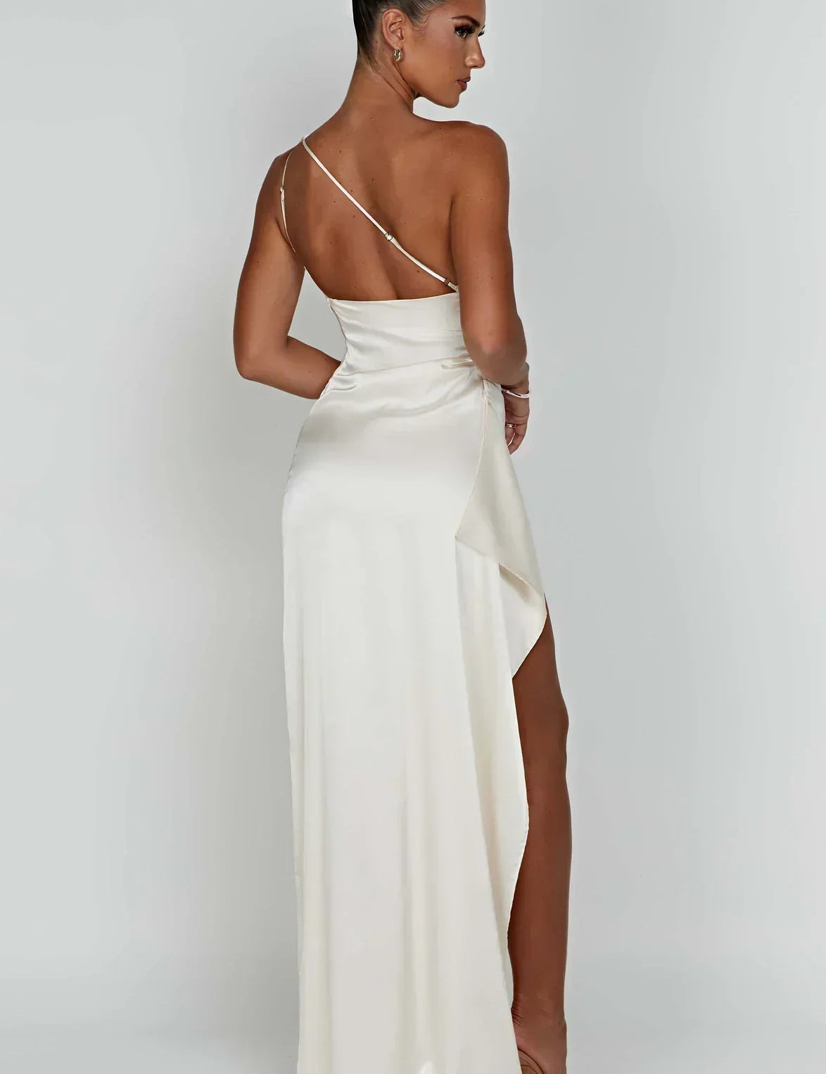 Elowen_Duvall_Womens_Asymmetric_Evening_Maxi_Dress_Elegant_Gown_with_High_Split_1015272517697922.webp
