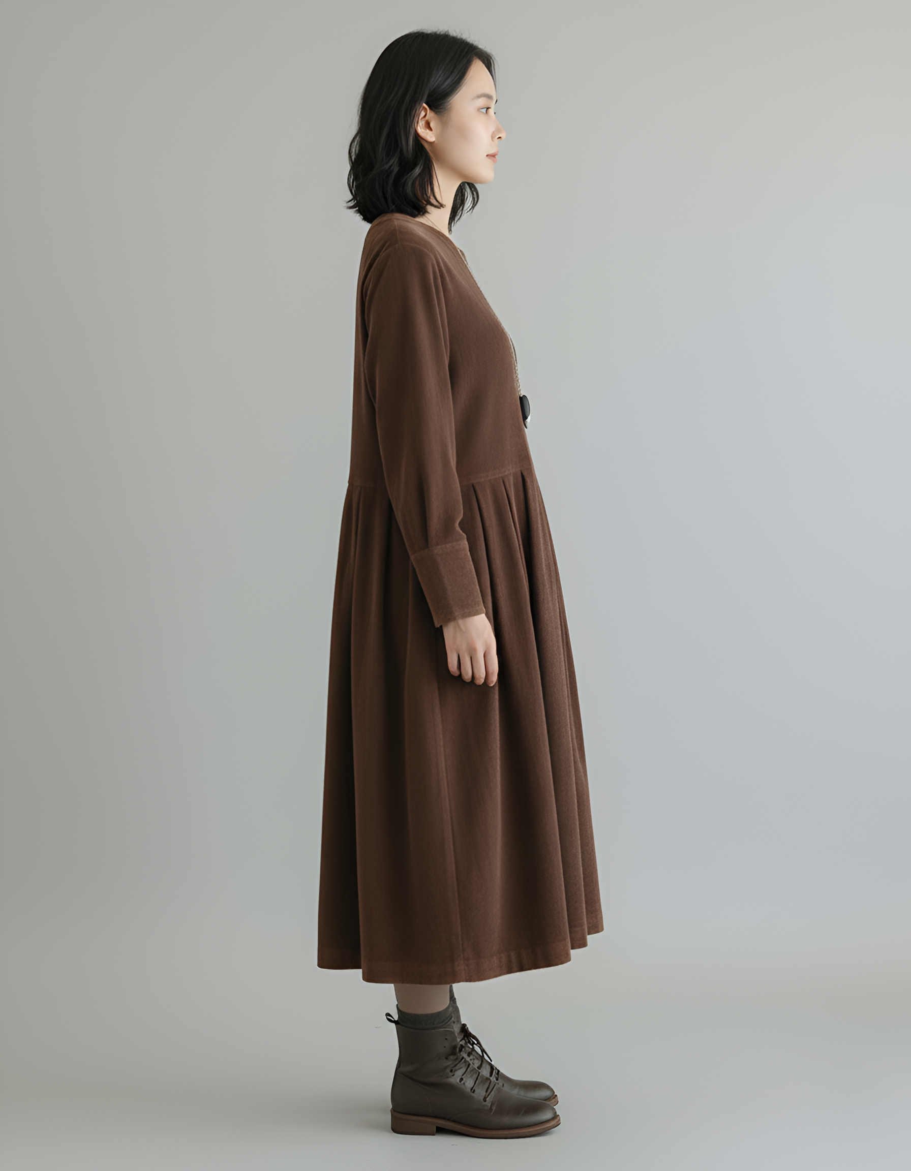 Fionna Whitmore | Pleated Midi Dress