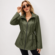 Freya Thompson | Imperméable à capuche à cordon de serrage, veste coupe-vent zippée sur le devant