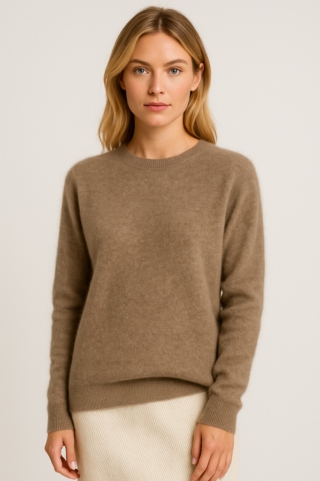 Freya Harper | Classic Crewneck Cashmere Sweater
