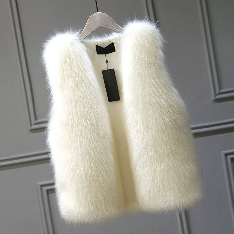 Gianna Moreau | Luxury Women's Bodywarmer with Faux Fur Look