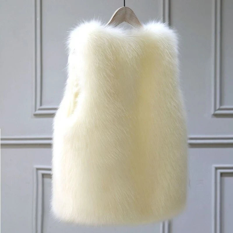 Gianna Moreau | Luxury Women's Bodywarmer with Faux Fur Look