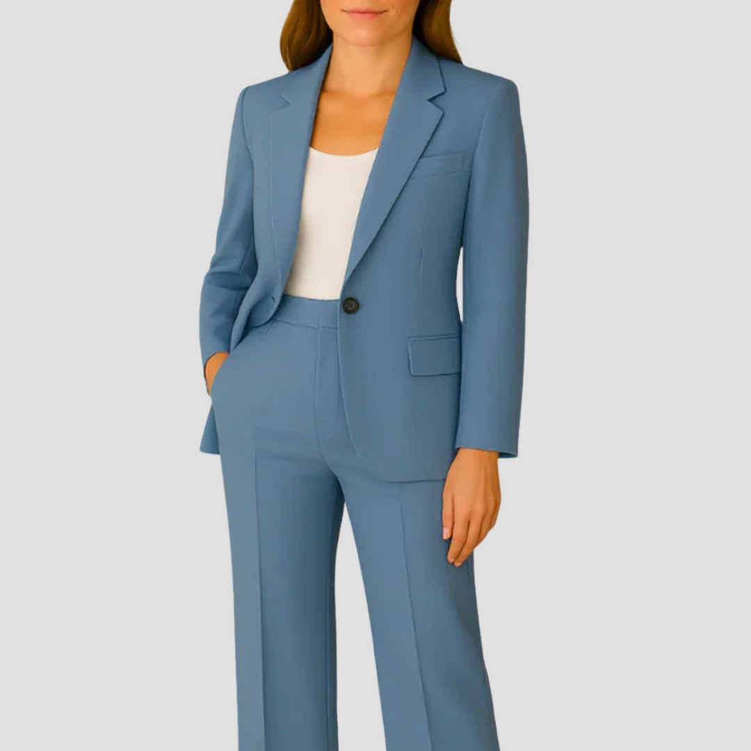Harper Knight | Tailored Two-Piece Suit