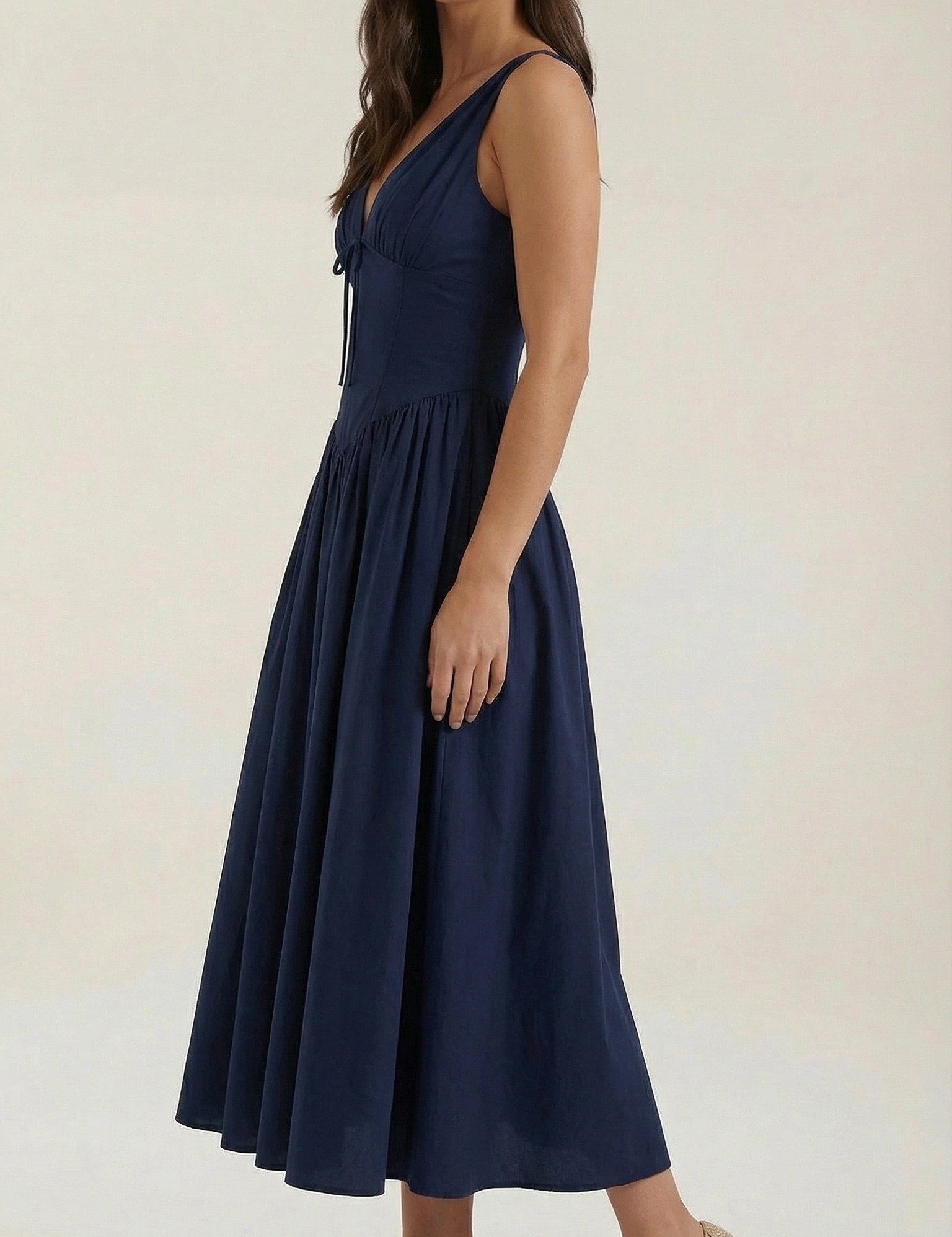 Helena_Waverly_V-neck_Midi_Wedding_Dress_315287124099458.png