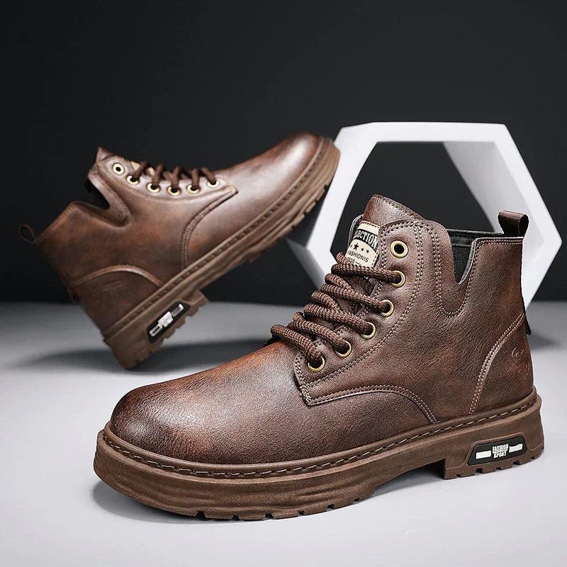 Barnaby Hughes | Men's Lace-Up Winter Ankle Boot in Vintage Brown