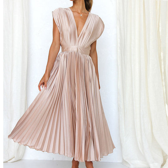 Isabella Hawthorne | Pleated Maxi Wedding Dress