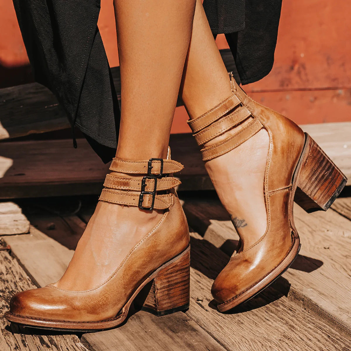 Isabella_Moreau_Vintage_Buckle_Ankle_Boots_1115309891568002.png