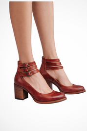 Isabella Moreau | Vintage Buckle Ankle Boots