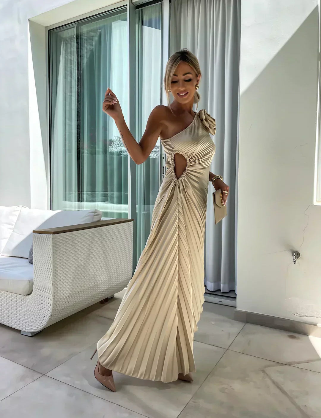 Ivy_Harrison_One-Shoulder_Pleated_Maxi_Dress_1315279472968066.webp