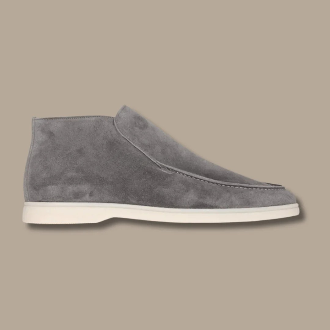 Luca_Devereaux_Suede_Loafers_with_Timeless_Elegance_415161068945794.png