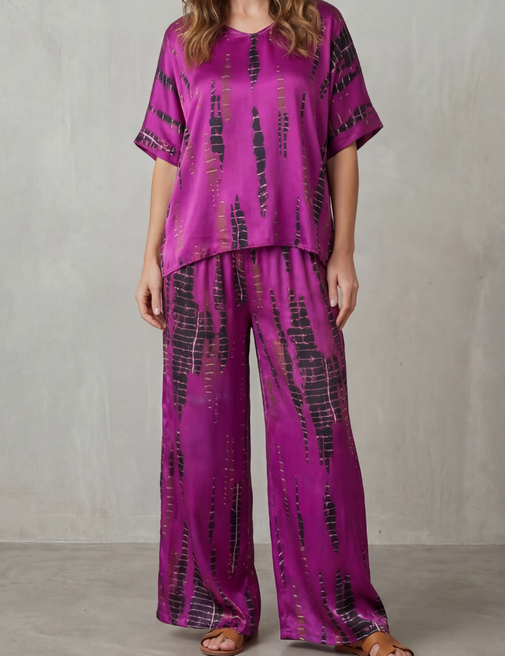 Tabitha Reynolds | Abstract Print Wide-Leg Lounge Set – Relaxed Luxury