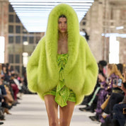 Clementine Woodley | Manteau oversize à capuche en fausse fourrure
