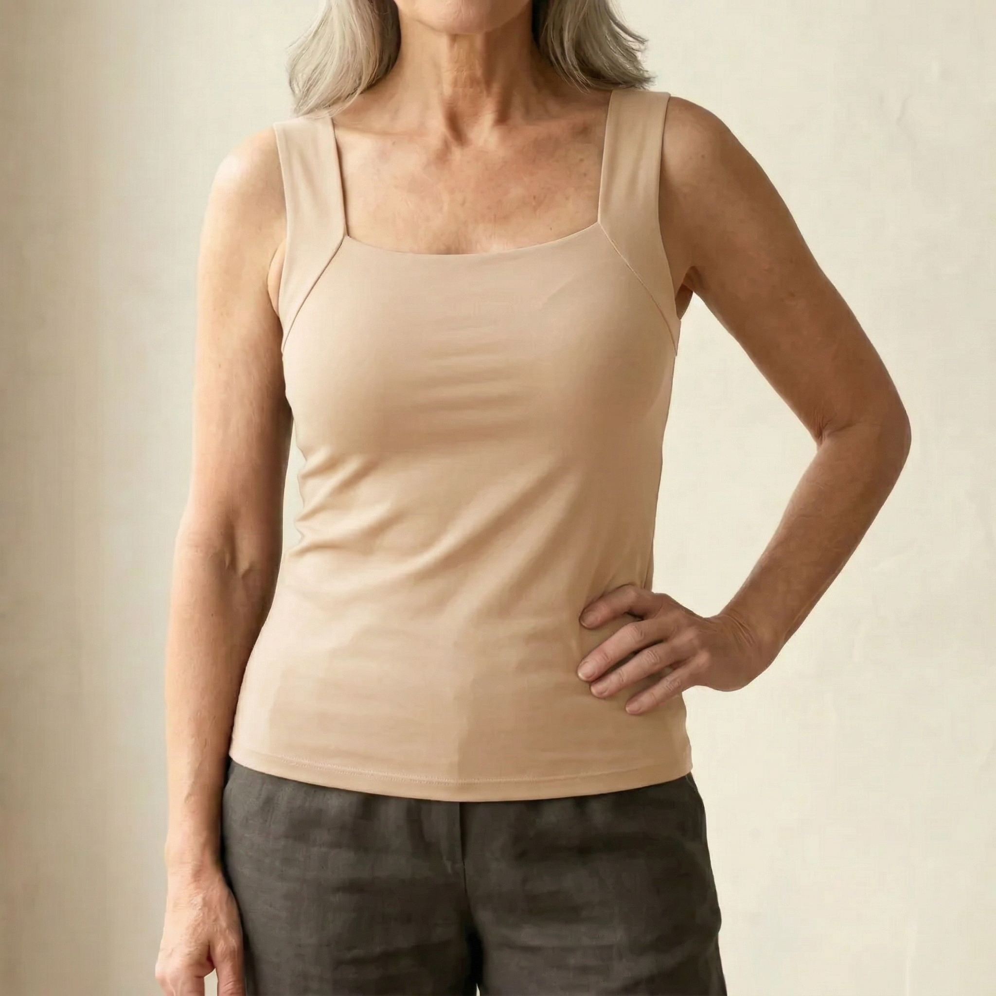 Victoria Wells | Built-In Bra Tank Top in Warm Mocha