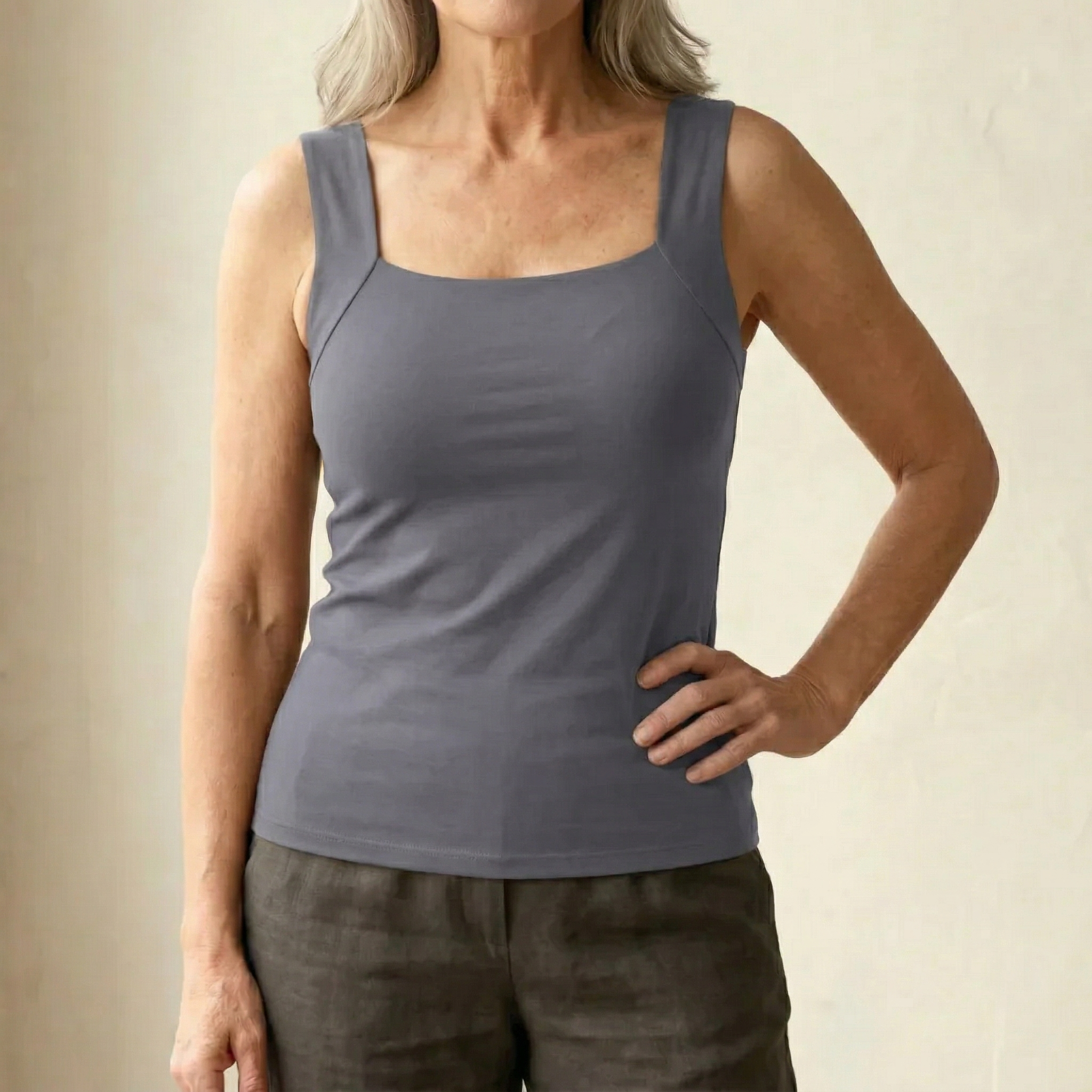Victoria Wells | Built-In Bra Tank Top in Warm Mocha