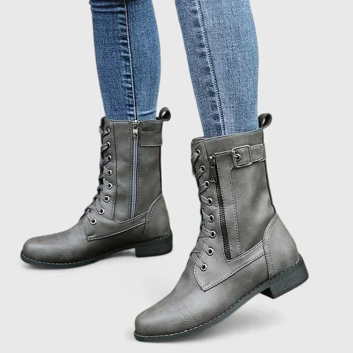 Cecily Prentice | Sznurowane buty bojowe z klamrą