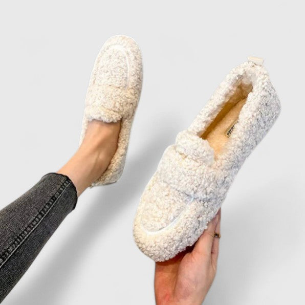 Edith Marlowe | Faux Shearling Slippers With Non-Slip Sole