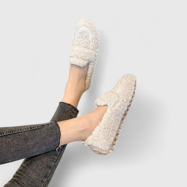 Edith Marlowe | Faux Shearling Slippers With Non-Slip Sole
