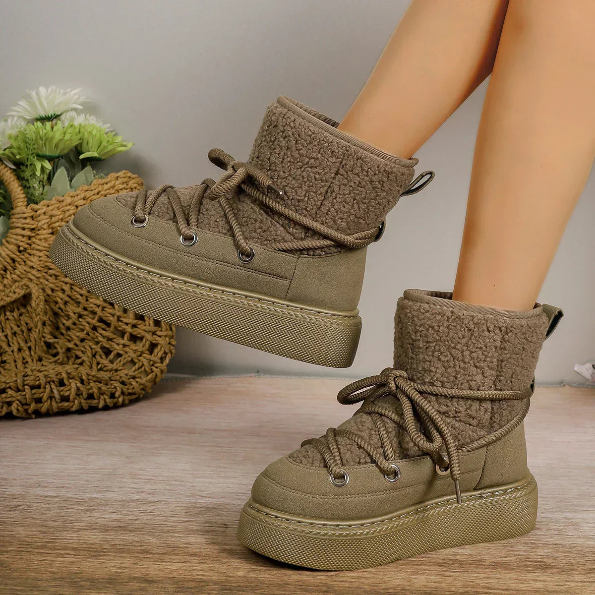 Tabitha Reynolds | Women's Sherpa Ankle Lace-Up Winter Boots