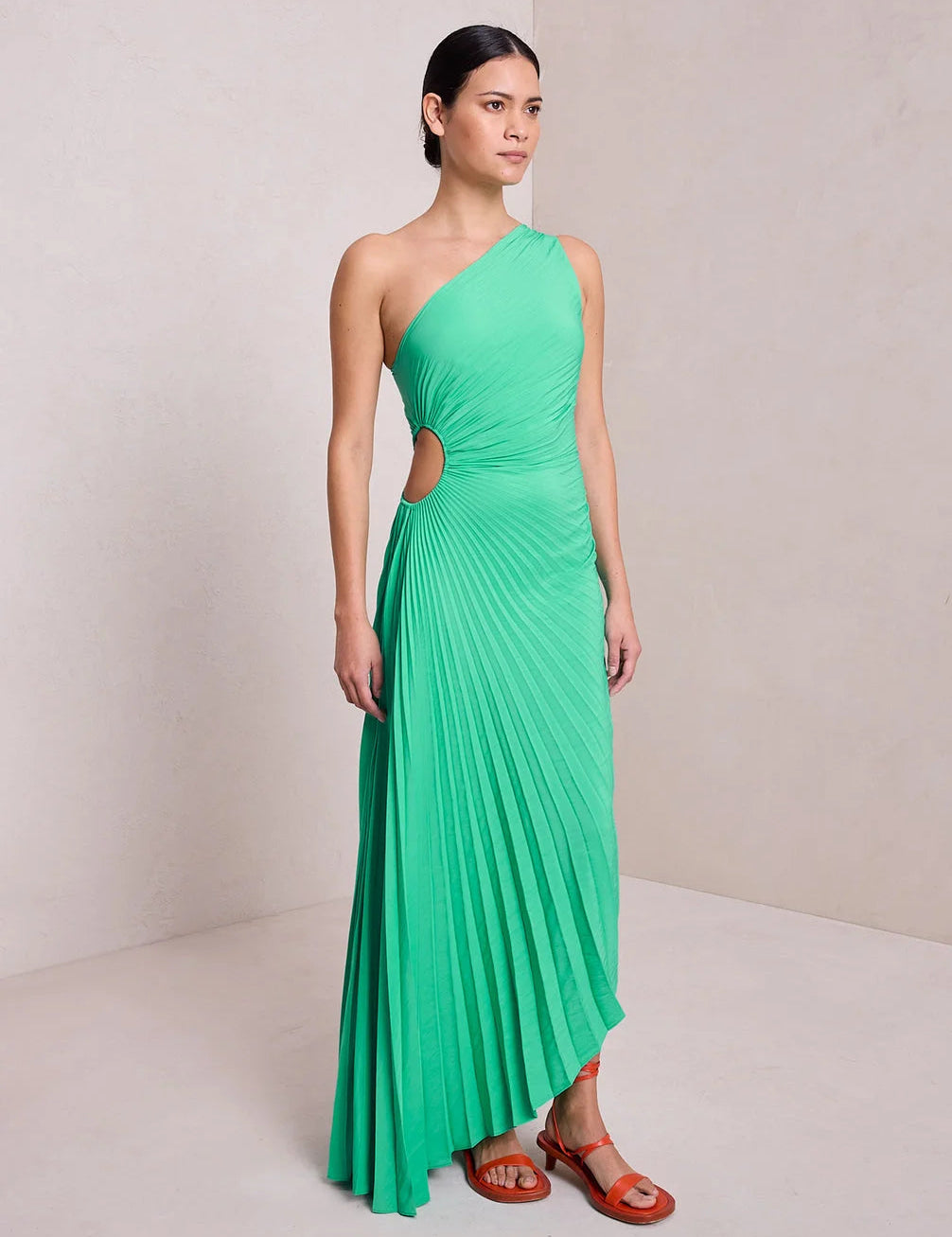 Seraphina_Laurent_Pleated_One-Shoulder_Maxi_Dress_2115279473820034.jpg