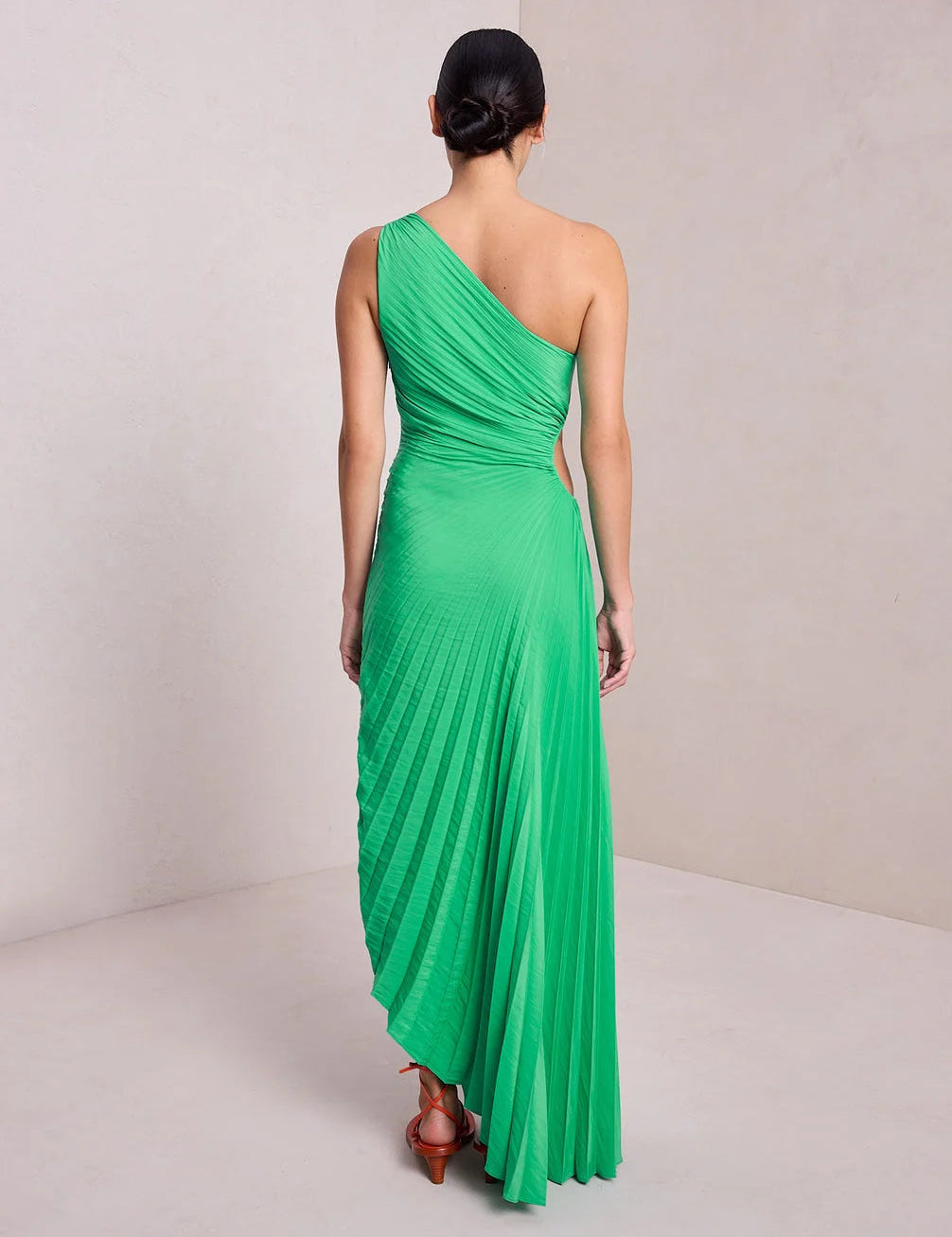 Seraphina_Laurent_Pleated_One-Shoulder_Maxi_Dress_915279473820034.jpg