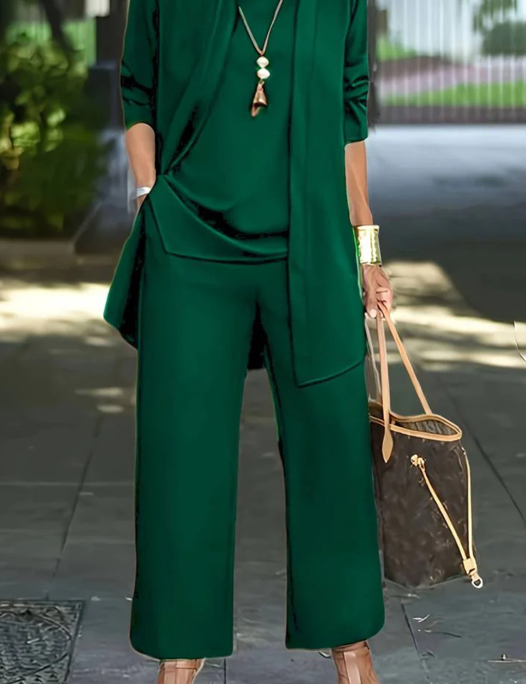 Valentina_Ricci_Elegant_Layered_Lounge_Set_1915309891273090.png