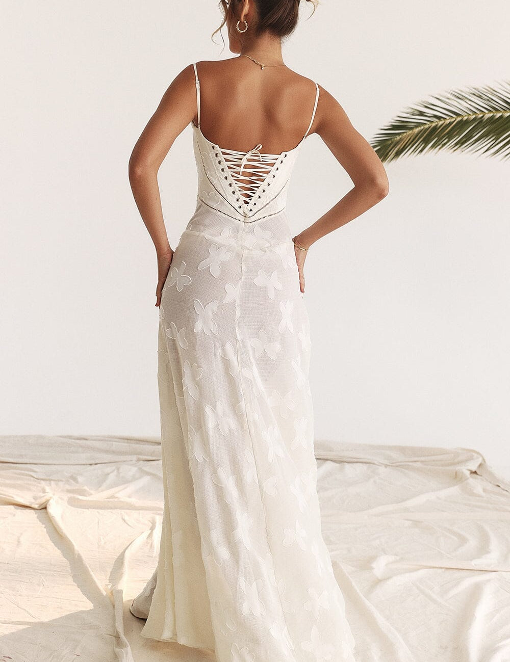 Vivienne_Moreau_Floral_Slip_Maxi_Dress_915279473623426.jpg