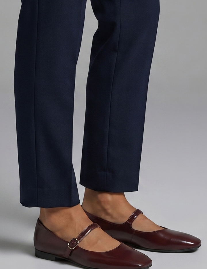 Women_sLeatherFlatShoeswithBuckleStrapforEverydayWear_4.png