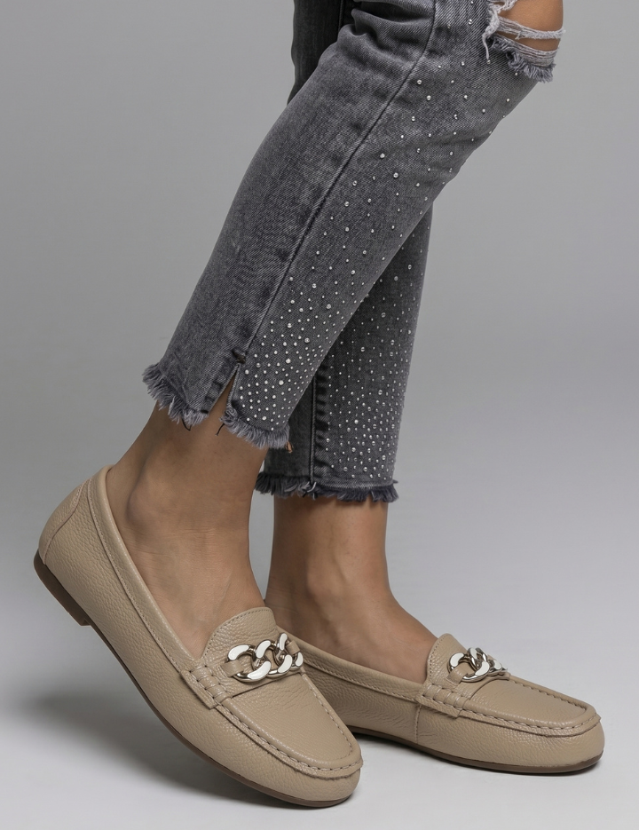 Grace Williams | Leather Loafers with Gold Chain Detail