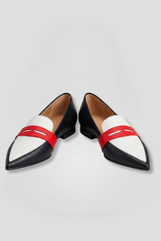Olivia Smith | Colour-Block Pointed Toe Loafers in Leather