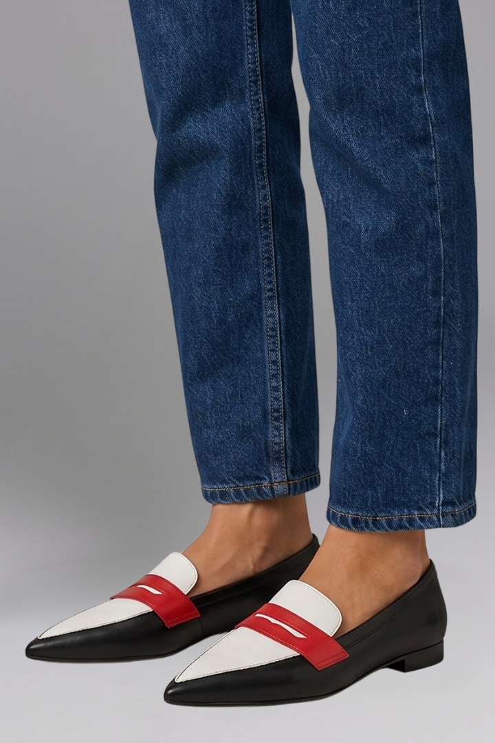 Olivia Smith | Colour-Block Pointed Toe Loafers in Leather