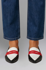 Olivia Smith | Colour-Block Pointed Toe Loafers in Leather