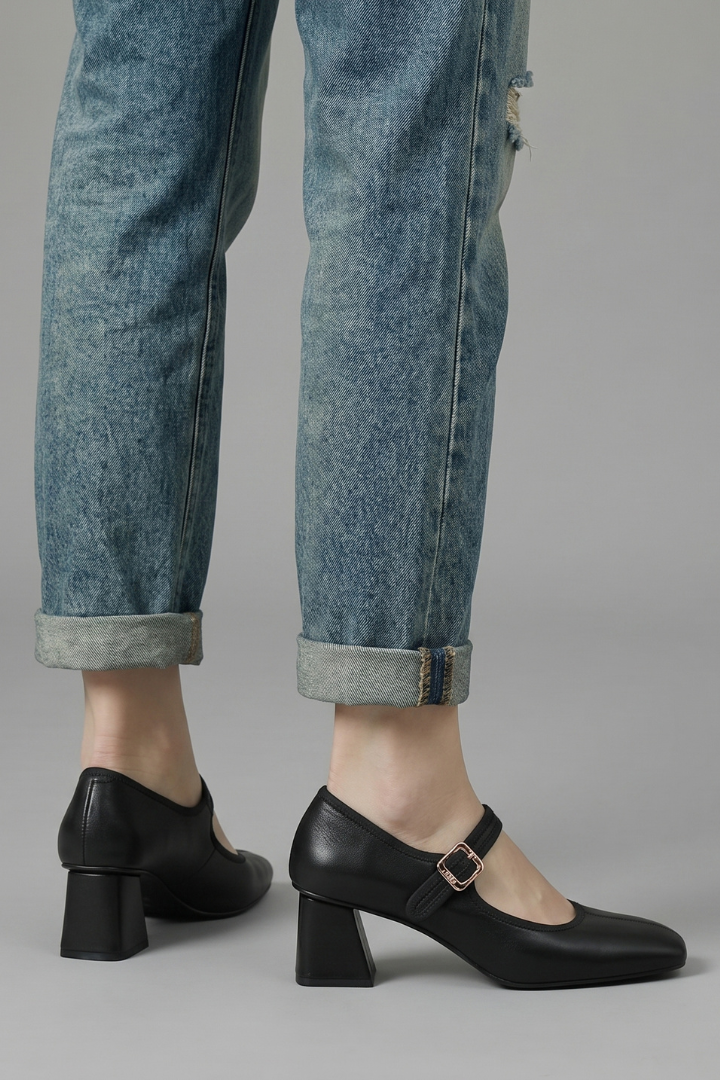 Georgina Baker | Mary Jane Block Heel Shoes in Rich Burgundy